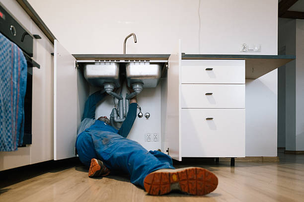 Professional Leak Detection technician working in Wharton, TX